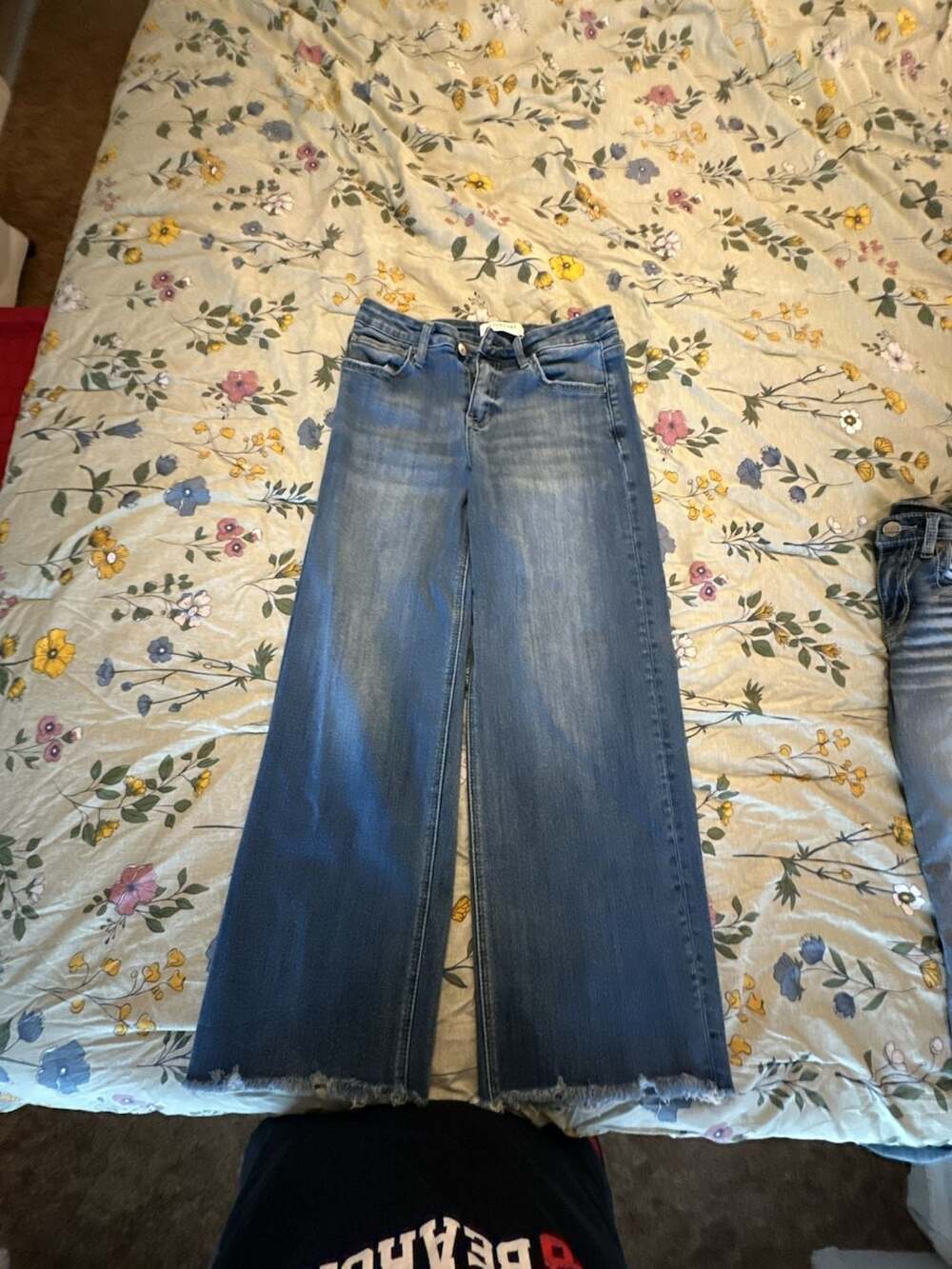 Lovervet by Vervet High Rise Wide Leg Raw Hem Jeans LV1246 Size 28/7